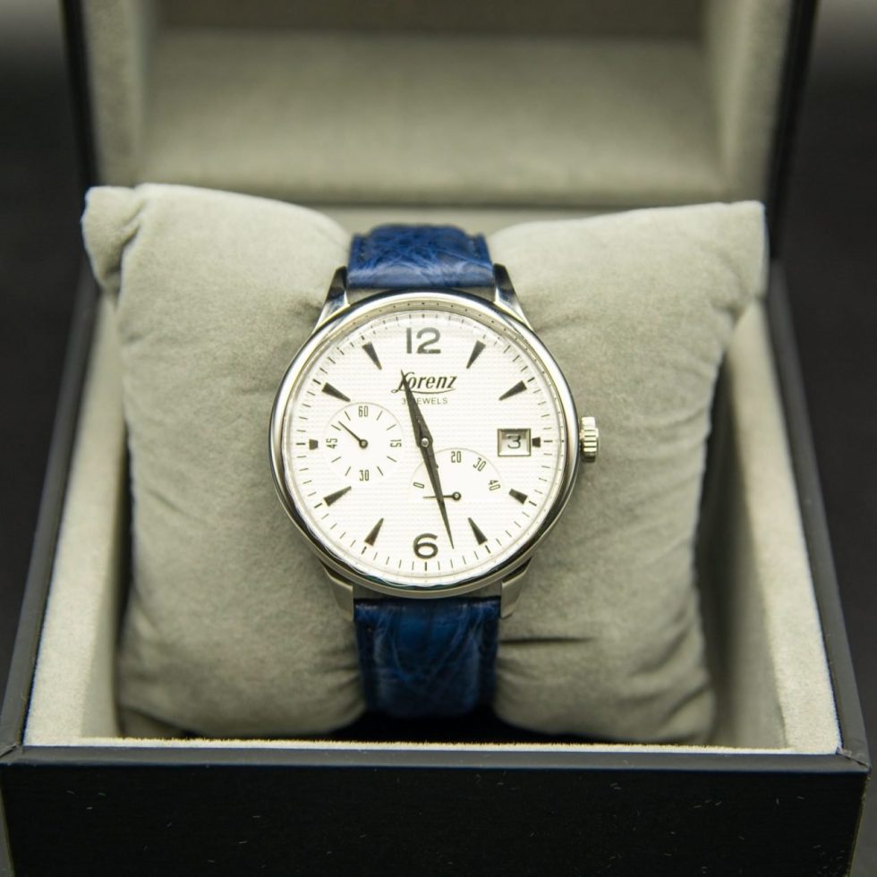 Lorenz Anniversary White