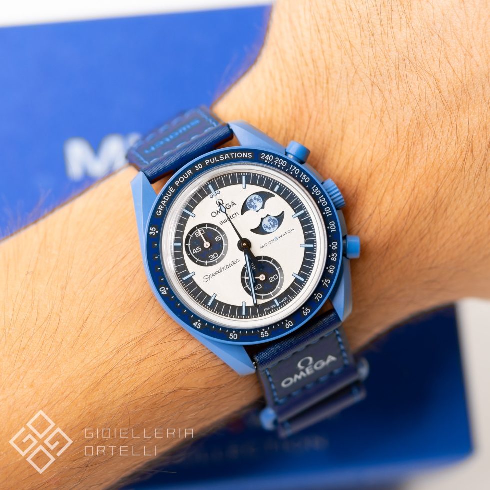 Swatch Mission To 'The Super Blue Moonphase' Moonswatch Omega x Swatch
