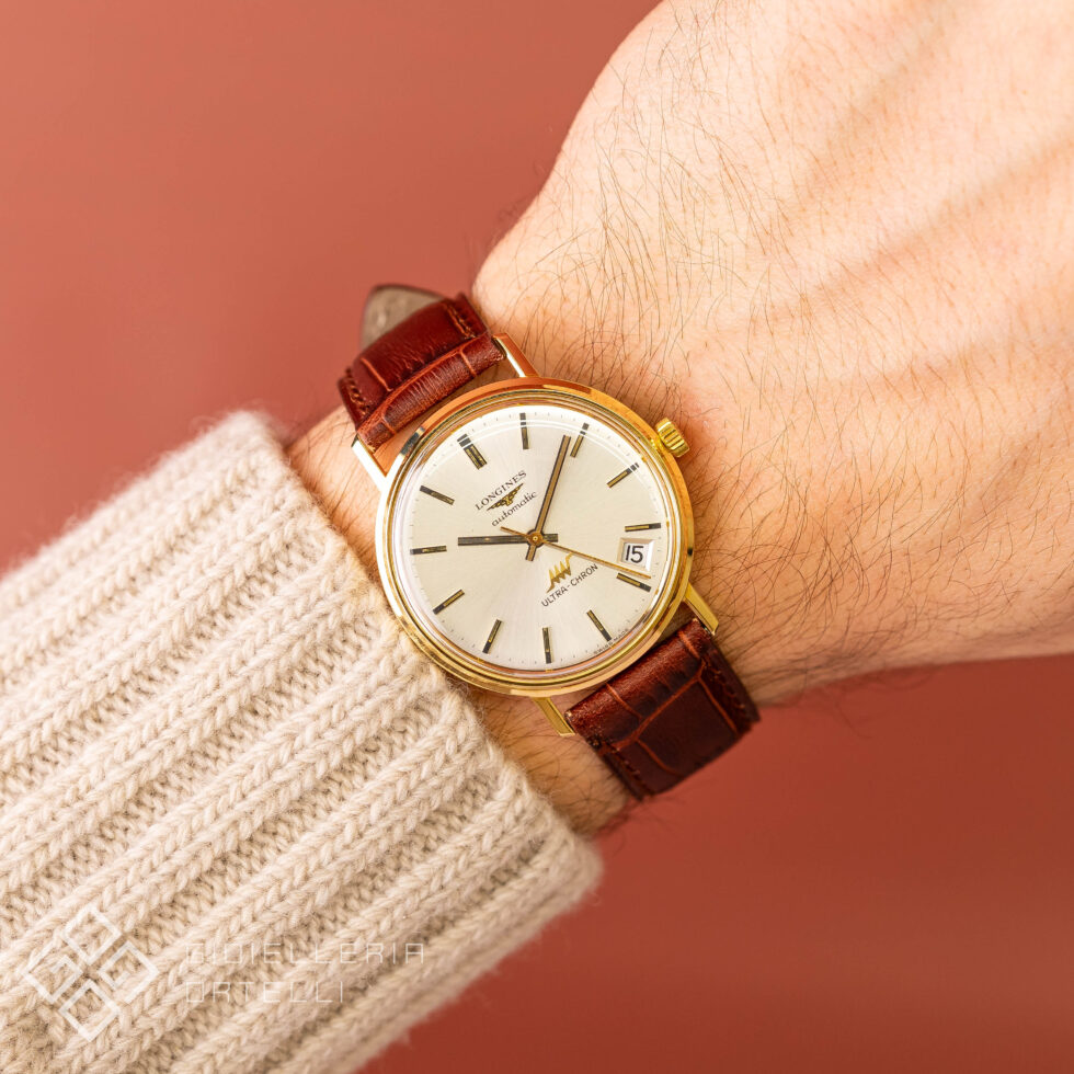 Longines Ultra-Chron Oro 18kt | 8322 | Automatico | 36000Hz